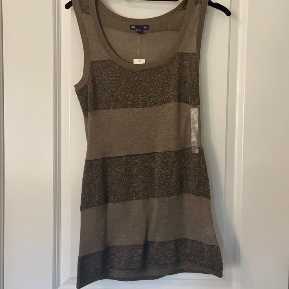 Gap sleeveless sweater